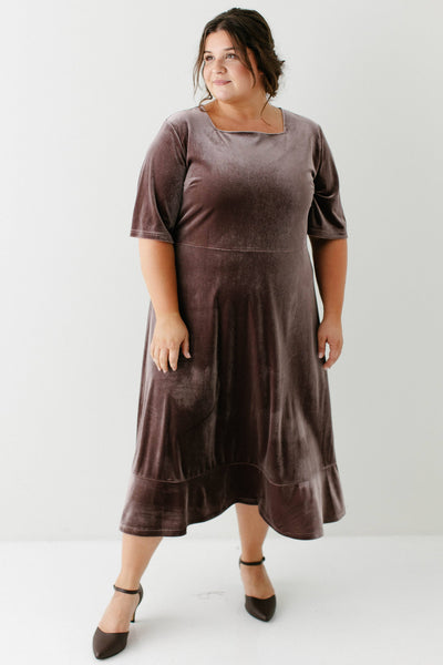 'Sophia' Square Neck Velvet Midi Dress