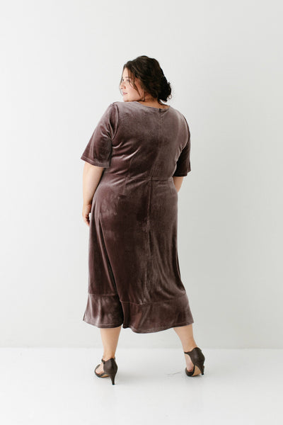 'Sophia' Square Neck Velvet Midi Dress
