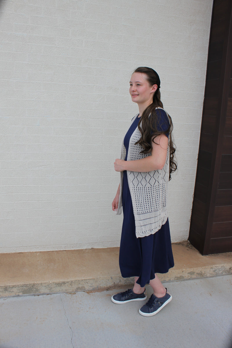 Hannah Kimono in Casual Khaki