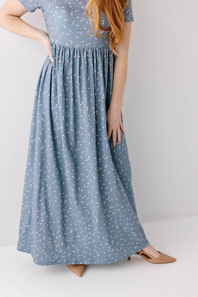 'Abigail' Ditsy Floral Maxi Dress
